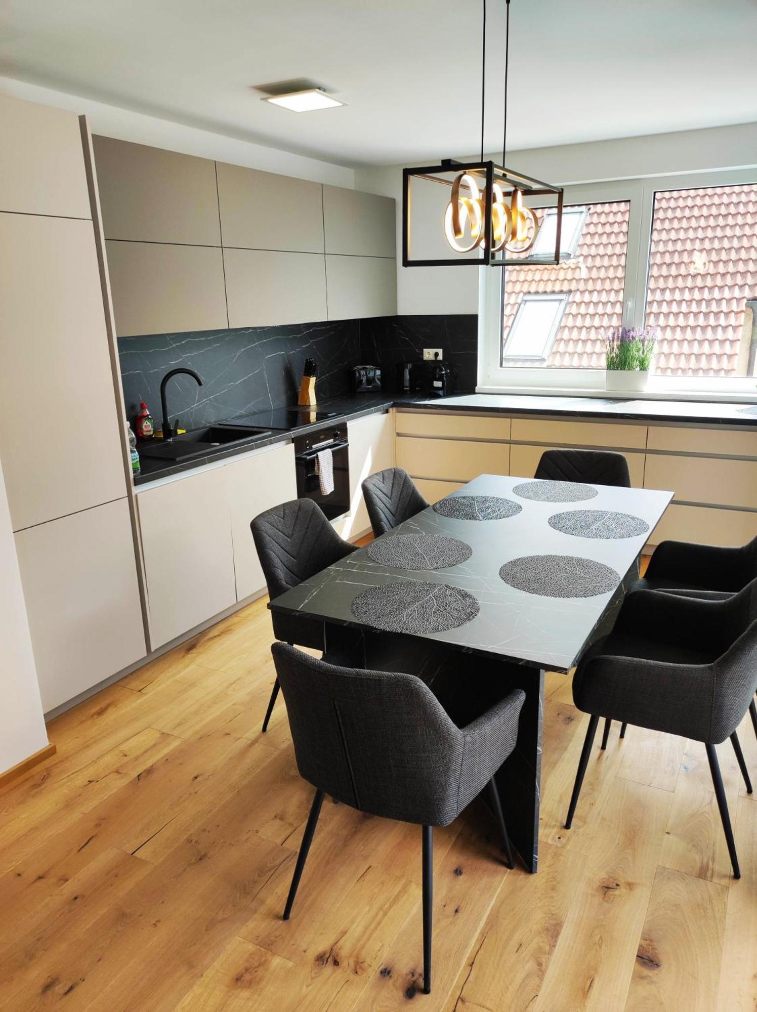 Roksoxhome Exklusives In Wien
